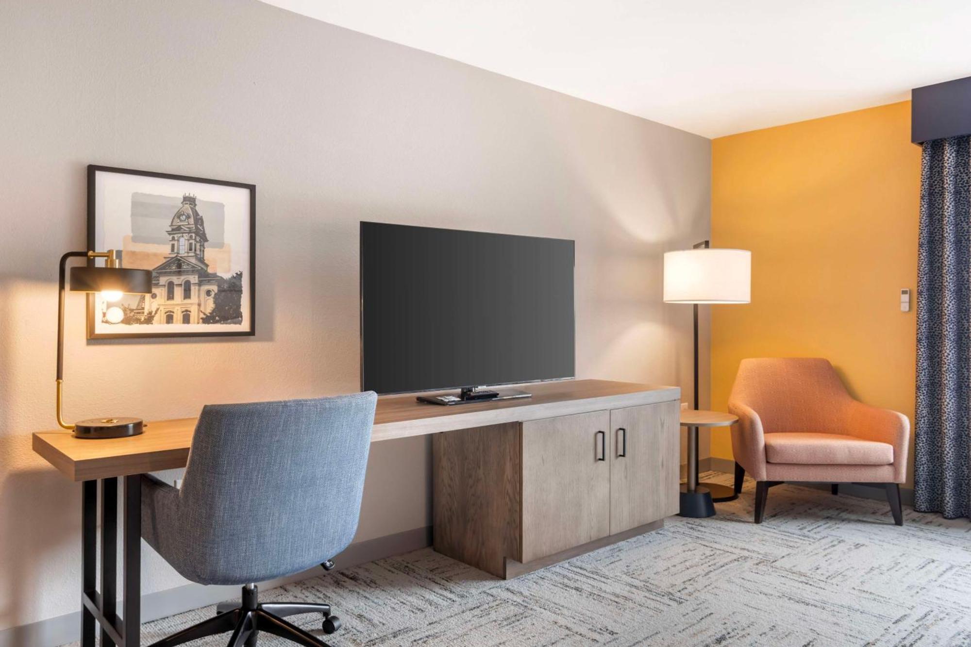 Hilton Garden Inn Charlotte/Конкорд Екстер'єр фото